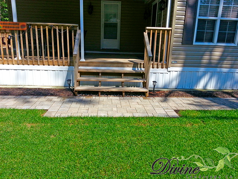 Permacon Trafalgar paver walkway